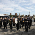 La banda della Polizia Municipale suona davanti al Duomo
