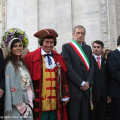 Gianduja fra le autorità cittadine: l\'Assesore Stefano Gallo, il Sindaco Fassino e il Presidente del Consiglio Comunale Giovanni Maria Ferraris