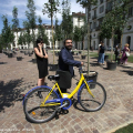 Il Consigliere Marco Grimaldi arriva in bicicletta