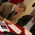 Piero Fassino sigla l\'accordo per la realizzazione del progetto Last Minute Market