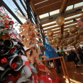Gli alberi di Natale prodotti dai laboratori dei bambini