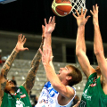 Il primo quarto di finale: Siena - Sassari