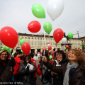 Un palloncino fa felicita