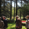 Un momento della visita al riqualificato giardino roccioso