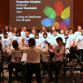 I bimbi dell\'Orchestra internazionale per la Pace Pequenas Huellas