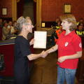 L\'Assessore Elide tisi consegna le pergamene