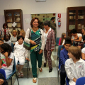 Nadia Conticelli e Mariagrazia Pellerino fra gli alunni della scuola elementare Gabelli