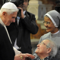 La visita del Papa al Cottolengo