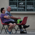 Aspettando che cali la sera e il concerto abbia inizio