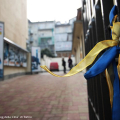 Il nastro giallo-blu tagliato per l\'inaugurazione