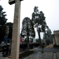 Il corteo all\'interno del cimitero