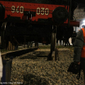 Le fasi di posa della locomotive nella notte fra venerdì e sabato