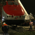 Le fasi di posa della locomotive nella notte fra venerdì e sabato