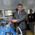 Sergio Chiamparino ai comandi del battello