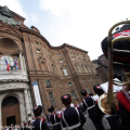 I Granatieri in piazza Carignano