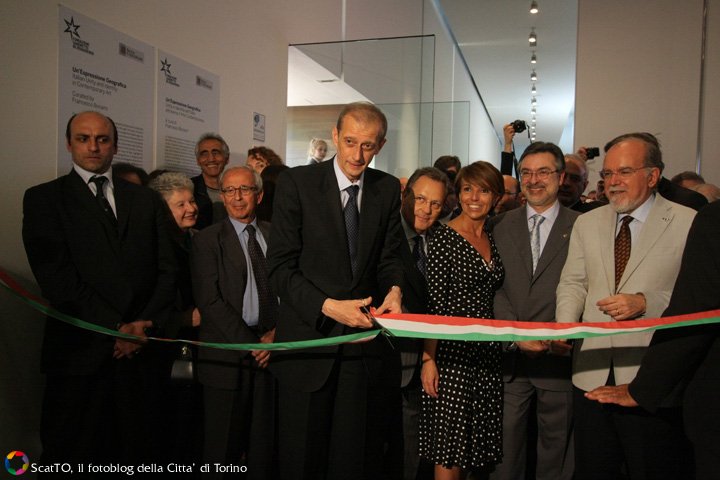 Il neo Sindaco Fassino inaugura la mostra alla Fondazione Sandretto