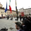 La cerimonia dell\'alzabandiera
