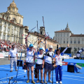 Le atlete azzurre festeggiano il trionfo