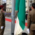 La cerimonia dell\'alzabandiera
