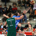 Il primo quarto di finale: Siena - Sassari