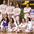 Le atlete della finalissima assistono all\'incontro per la conquista della medaglia di bronzo