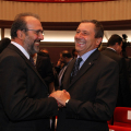 L\'Assessore Maurizio Braccialarghe saluta il Ministro Francesco Profumo
