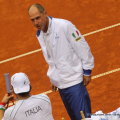 Capitan Barazzutti a colloquio con Lorenzi