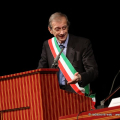 Il Sindaco sul palco del Carignano