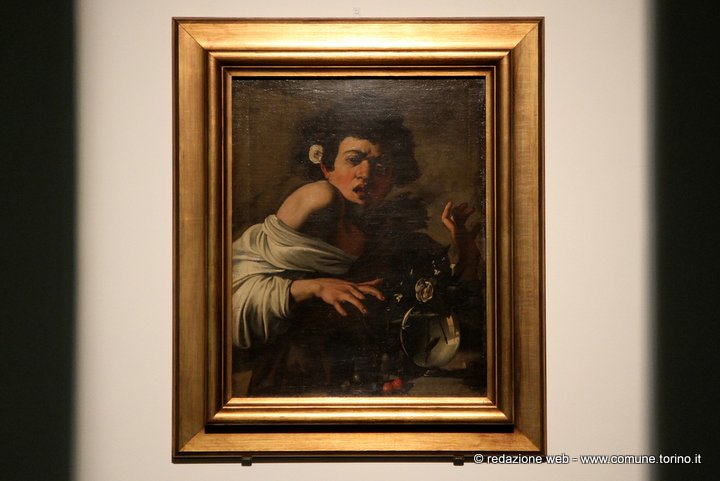 L’arte ospita l’arte: Caravaggio e Spalletti incantesimo di luce