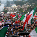 Piove sulla piazza dei mondiali