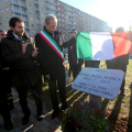 Lo scoprimento della targa