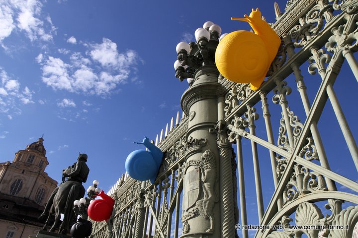 Un’invasione di chiocciole colorate nel centro di Torino per Terra Madre - Salone del Gusto
