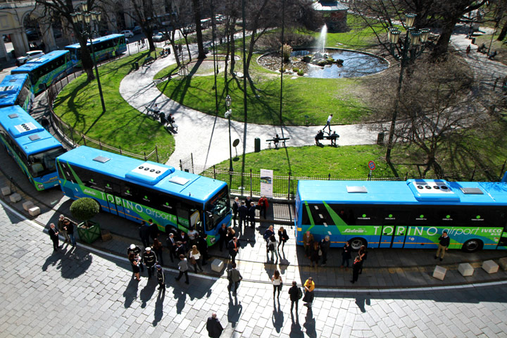 Nuovi autobus della linea Torino - Aeroporto di Caselle