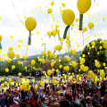 Il lancio dei palloncini