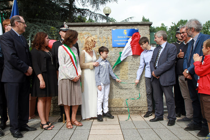 La Materna di via Guala dedicata a Silvana Allasia. Per la prima volta una scuola intitolata a una vittima di femminicidio.