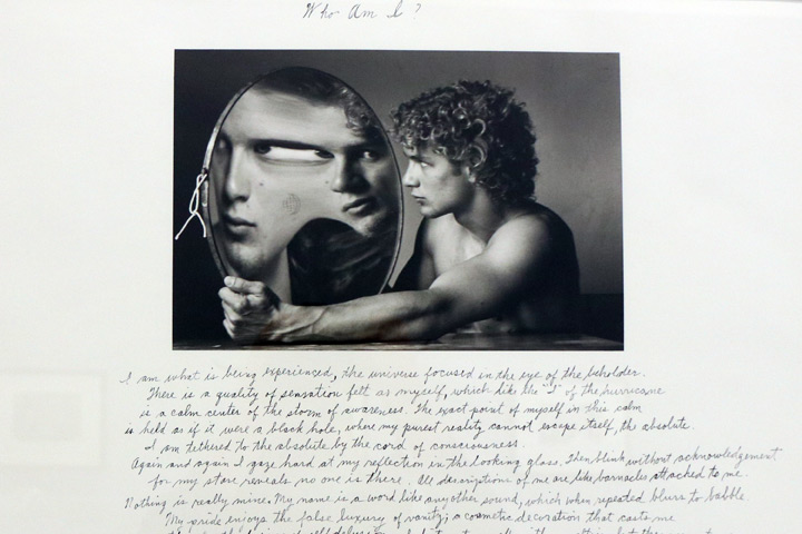 Gli scatti di Duane Michals in mostra al Museo Fico