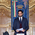 Enzo Lavolta, Vicepresidente del Consiglio Comunale, apre la cerimonia in Sala Rossa