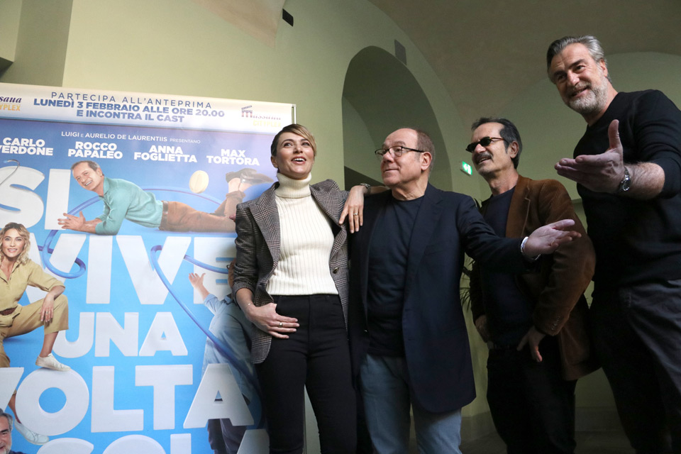 A Torino l'anteprima nazionale del nuovo film di Carlo Verdone ‘Si vive una volta sola’