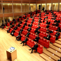 L'auditorium del grattacielo Intesa Sanpaolo, sede della conferenza stampa