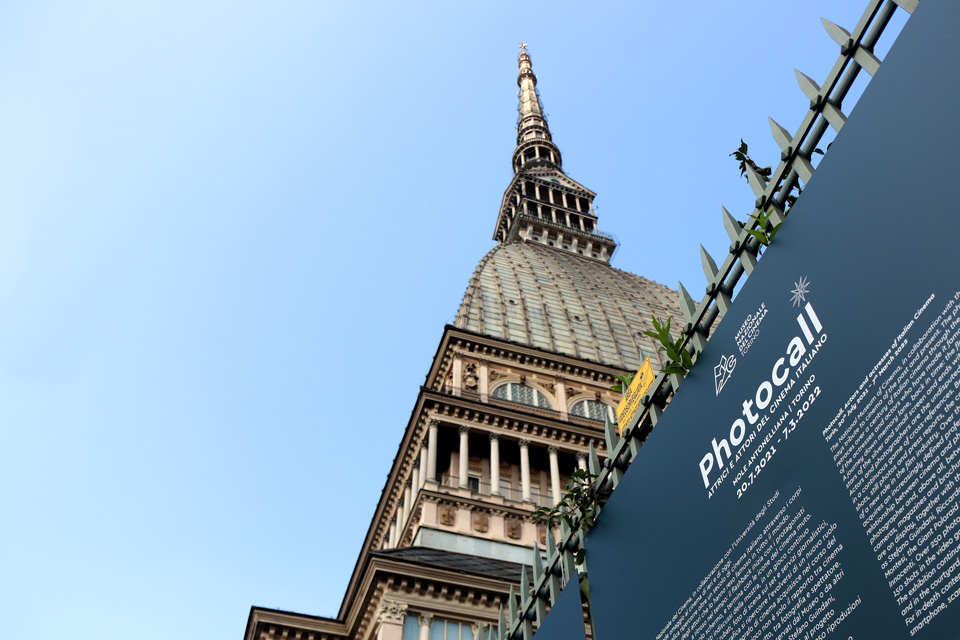 Al Museo Nazionale del Cinema, Mole Antonelliana la mostra 'Photocall. Attrici e attori del cinema italiano'