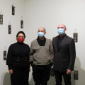 Fernando Sinaga con i curatori Begoña Martínez e Pedro Medina