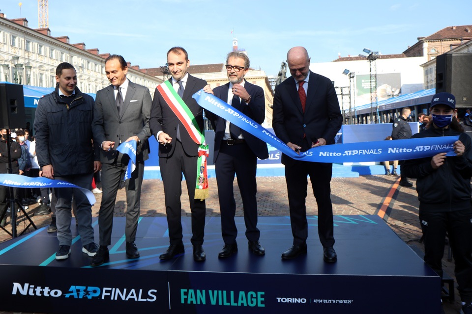 Nitto ATP Finals, in piazza San Carlo inaugurato il Fan Village