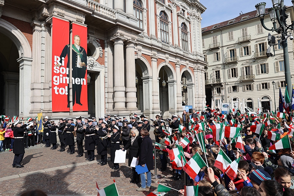 In piazza Carlo Alberto celebrato il 162° Anniversario Unità d’Italia