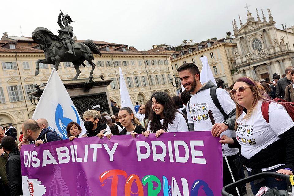 La prima edizione del Disability Pride Torino, la parata dell’orgoglio disabile