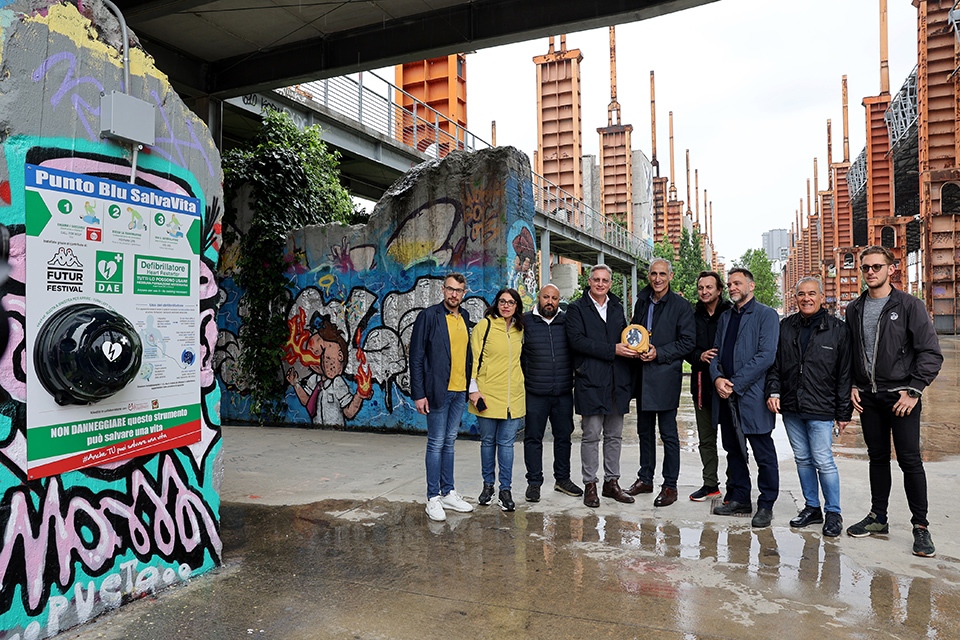 Parco Dora cardioprotetto, inaugurati due defibrillatori donati da Movement