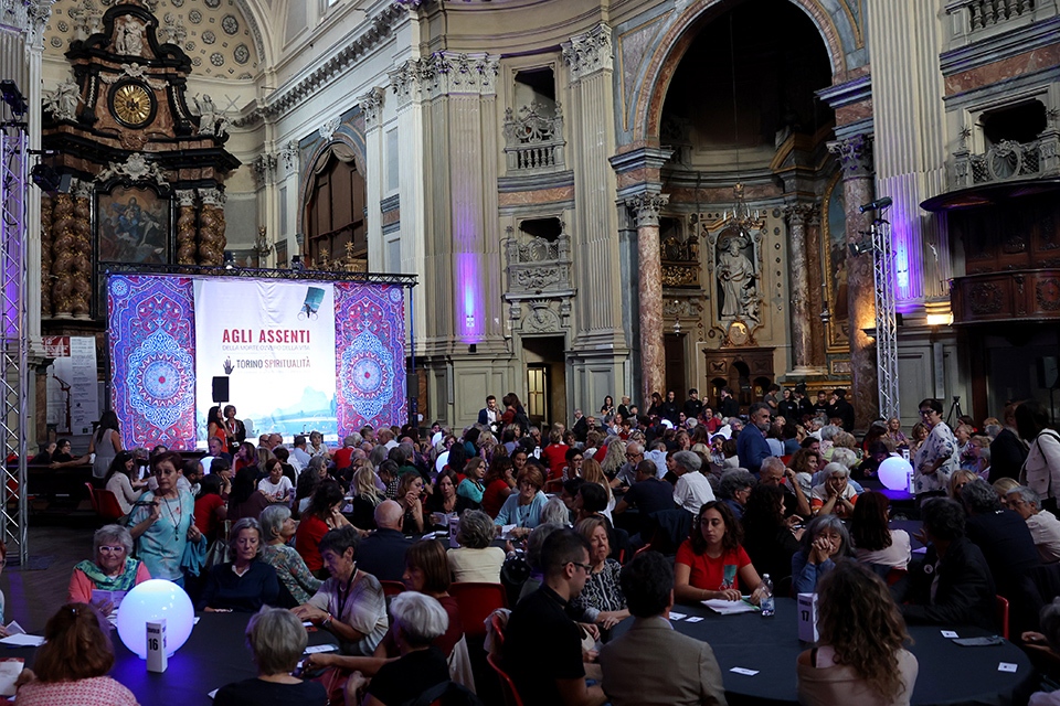 Inaugurata Torino Spiritualità 'Agli assenti'