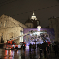 Il Natale illumina Torino. I Vigili del Fuoco aprono le prime 2 caselle del Calendario dell’Avvento