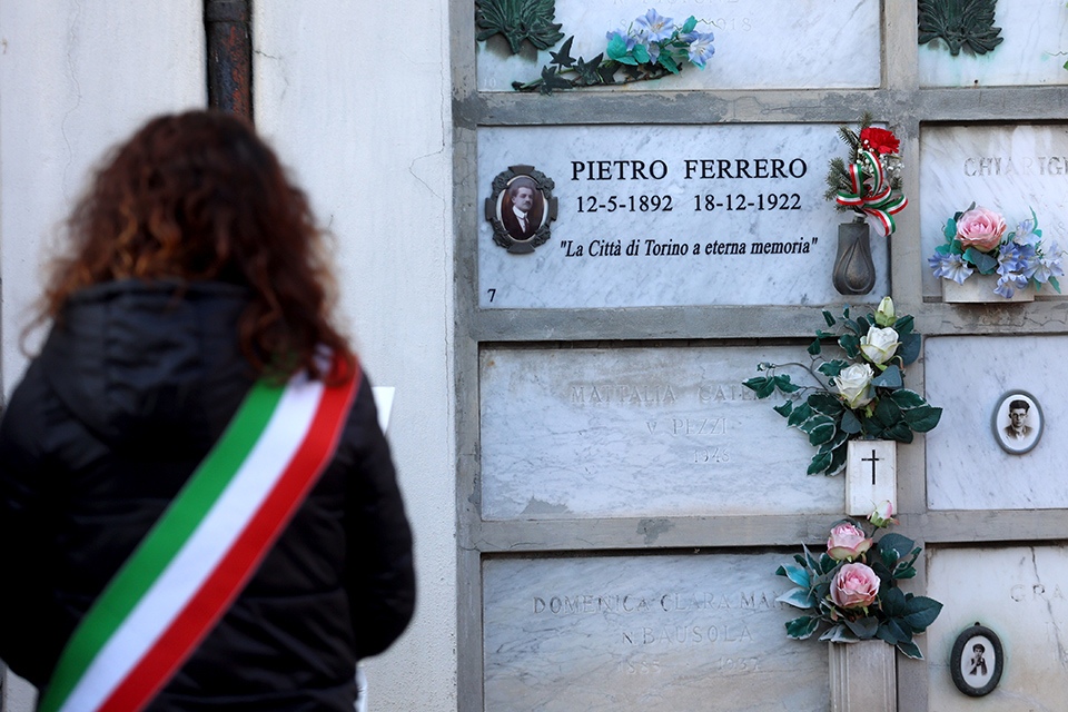 Al Monumentale la Città ricorda l’antifascista Pietro Ferrero, operaio sindacalista ucciso nella strage del 18 dicembre 1922