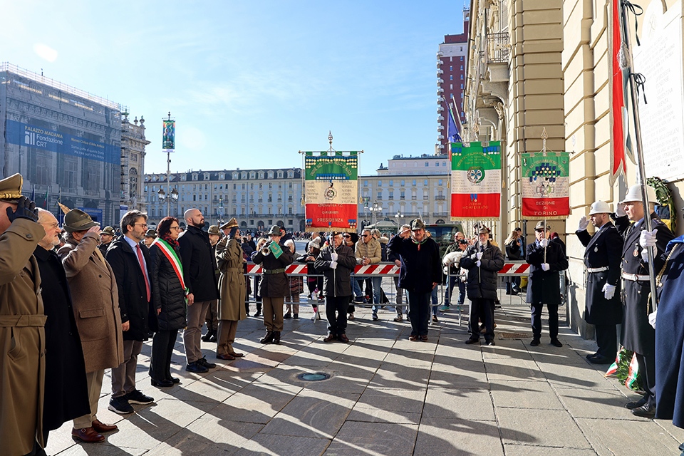 Torino ha ricordato le 'centomila gavette di ghiaccio'