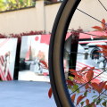 Al Motovelodromo inaugurata l’opera che celebra la tappa torinese del Giro d’Italia